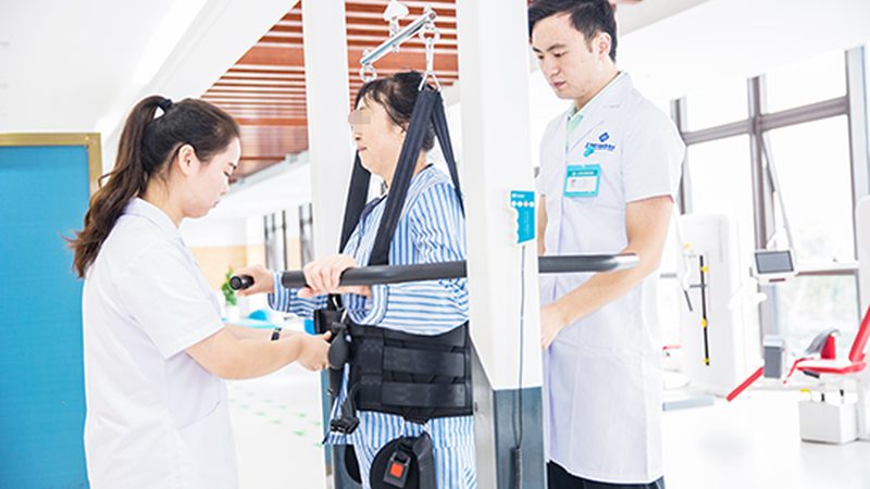 失能老人康复护理，如何定制个性化方案？**