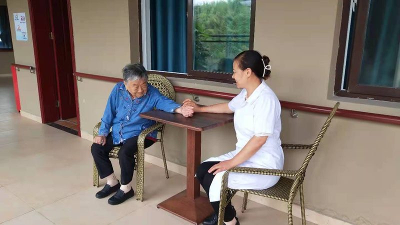 医养结合养老公寓，资质要求揭秘
