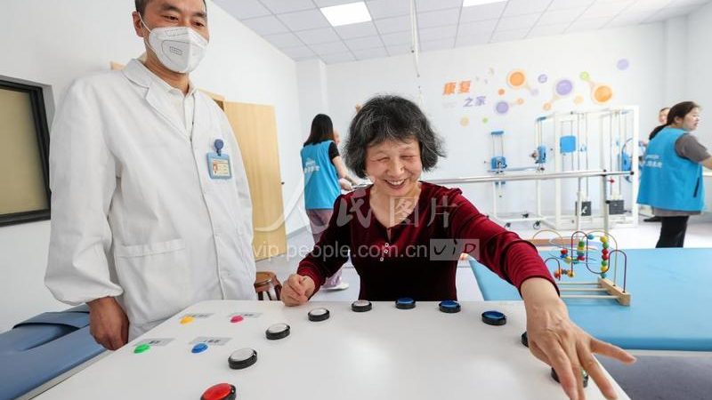 日间照料中心：人员配置如何合理，选择哪家更可靠？**